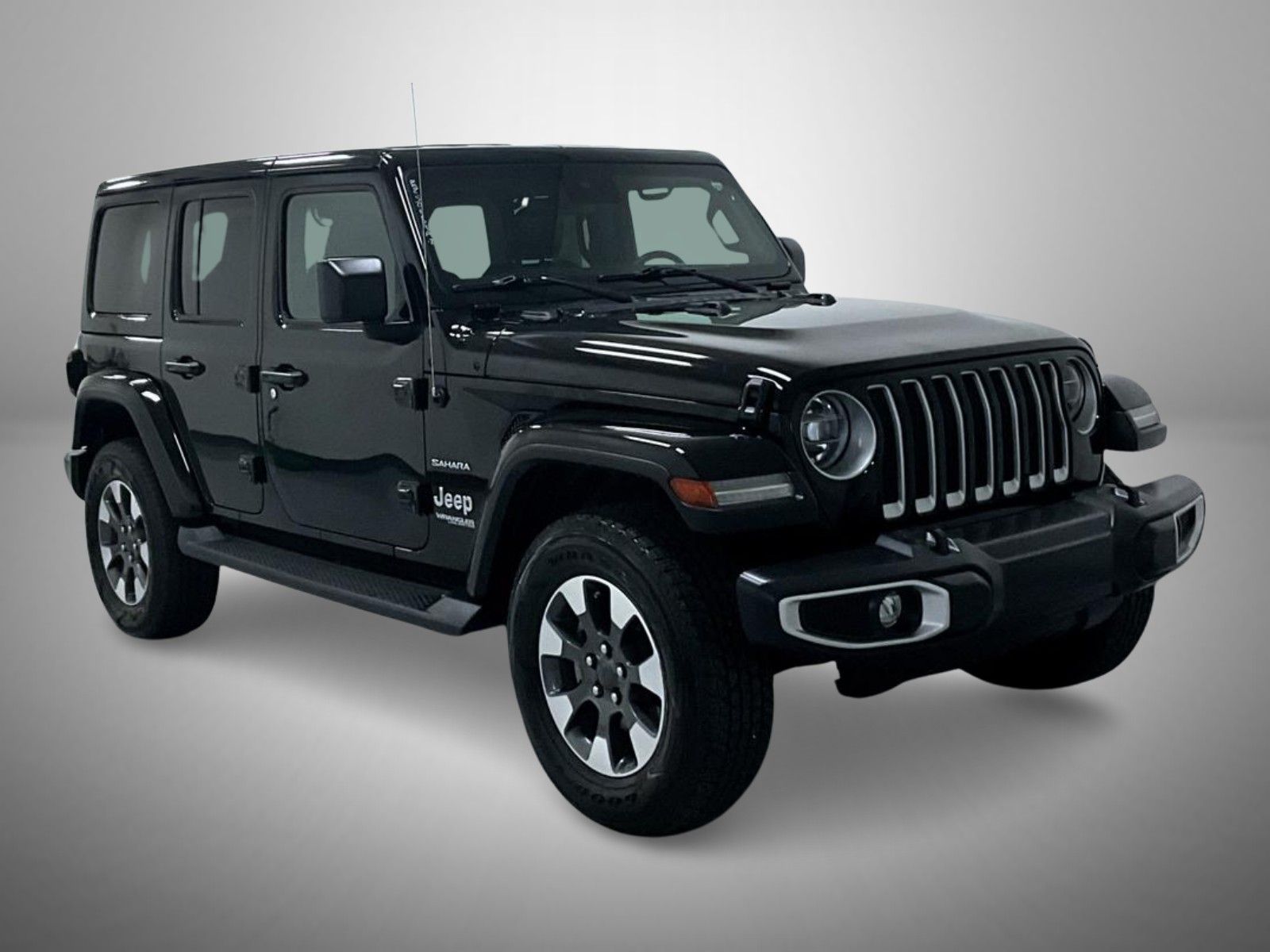 2022 Jeep Wrangler Unlimited Sahara photo 3