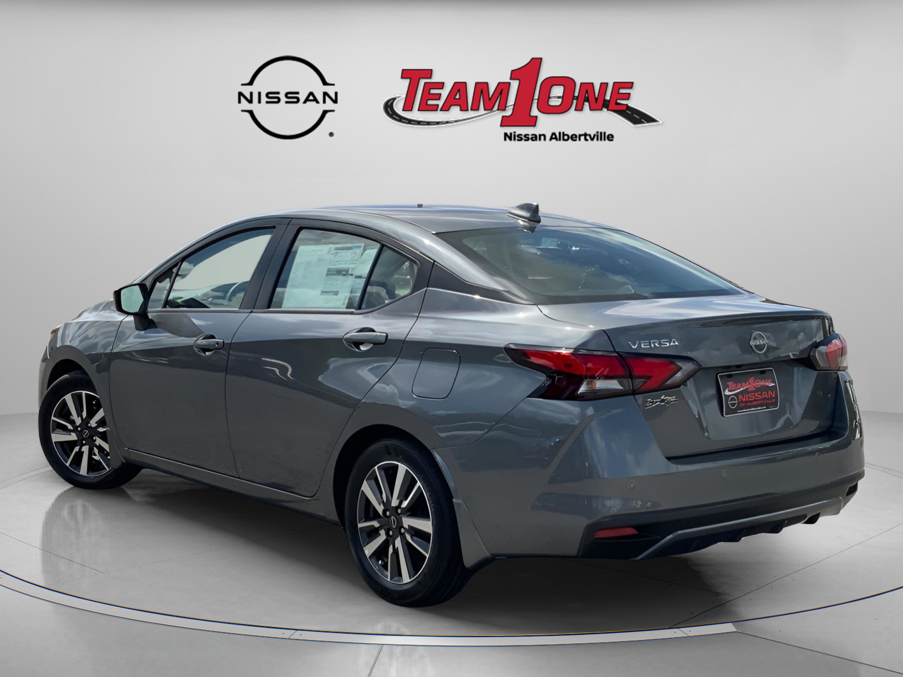 2025 Nissan Versa SV photo 3
