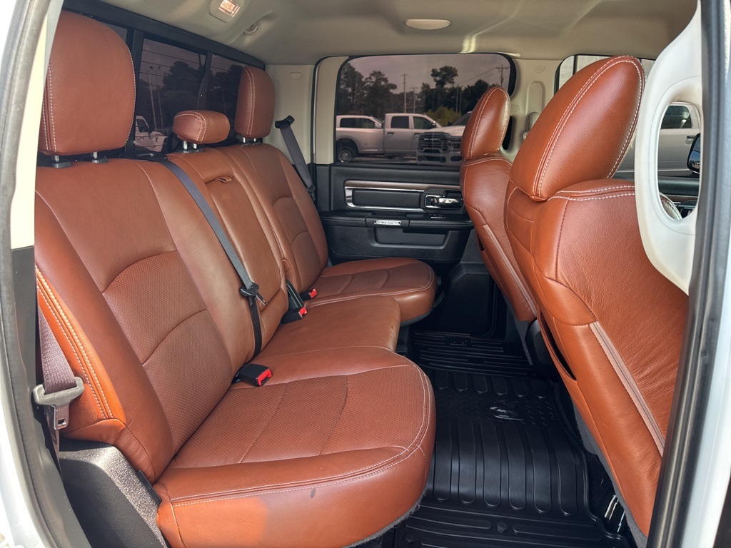 2016 Ram 1500 Laramie photo 13
