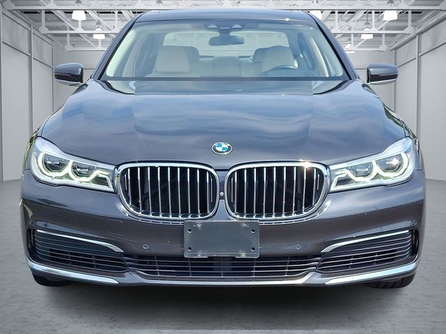 2019 Bmw 750i xDrive Sedan photo 2
