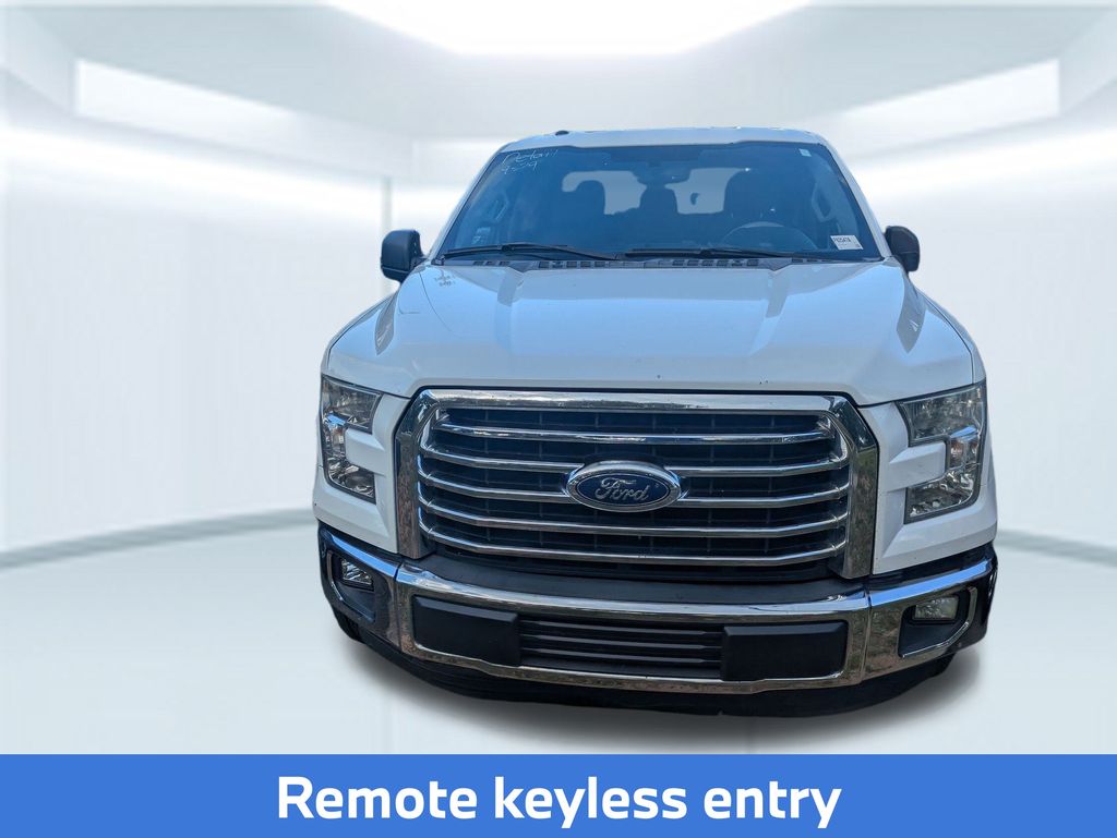 2015 Ford F-150 XLT photo 2