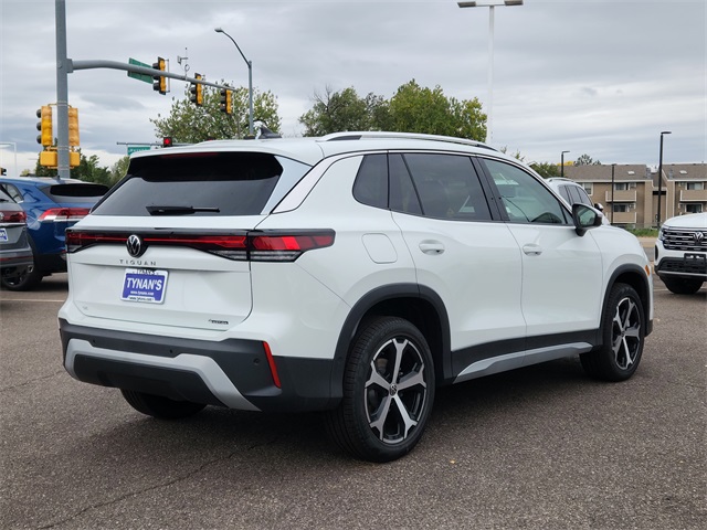 2025 Volkswagen Tiguan SE photo 2