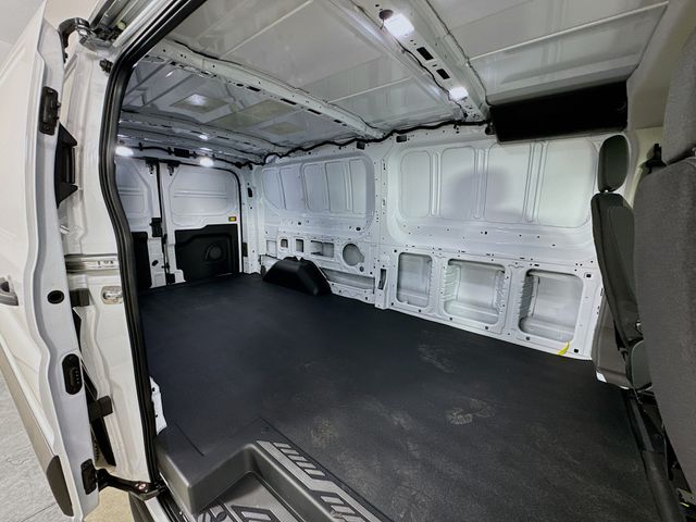 2025 Ford Transit photo 22