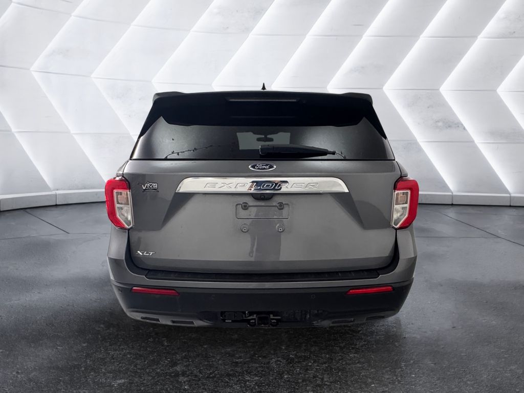 2021 Ford Explorer XLT photo 4