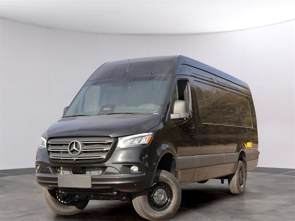 2026 Mercedes-Benz Sprinter Cargo Van Base's photo