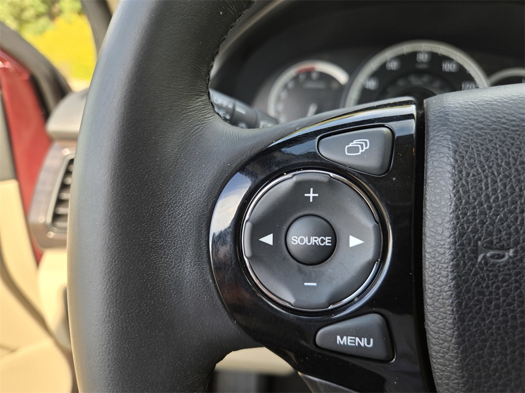 2016 Honda Accord EX-L photo 22