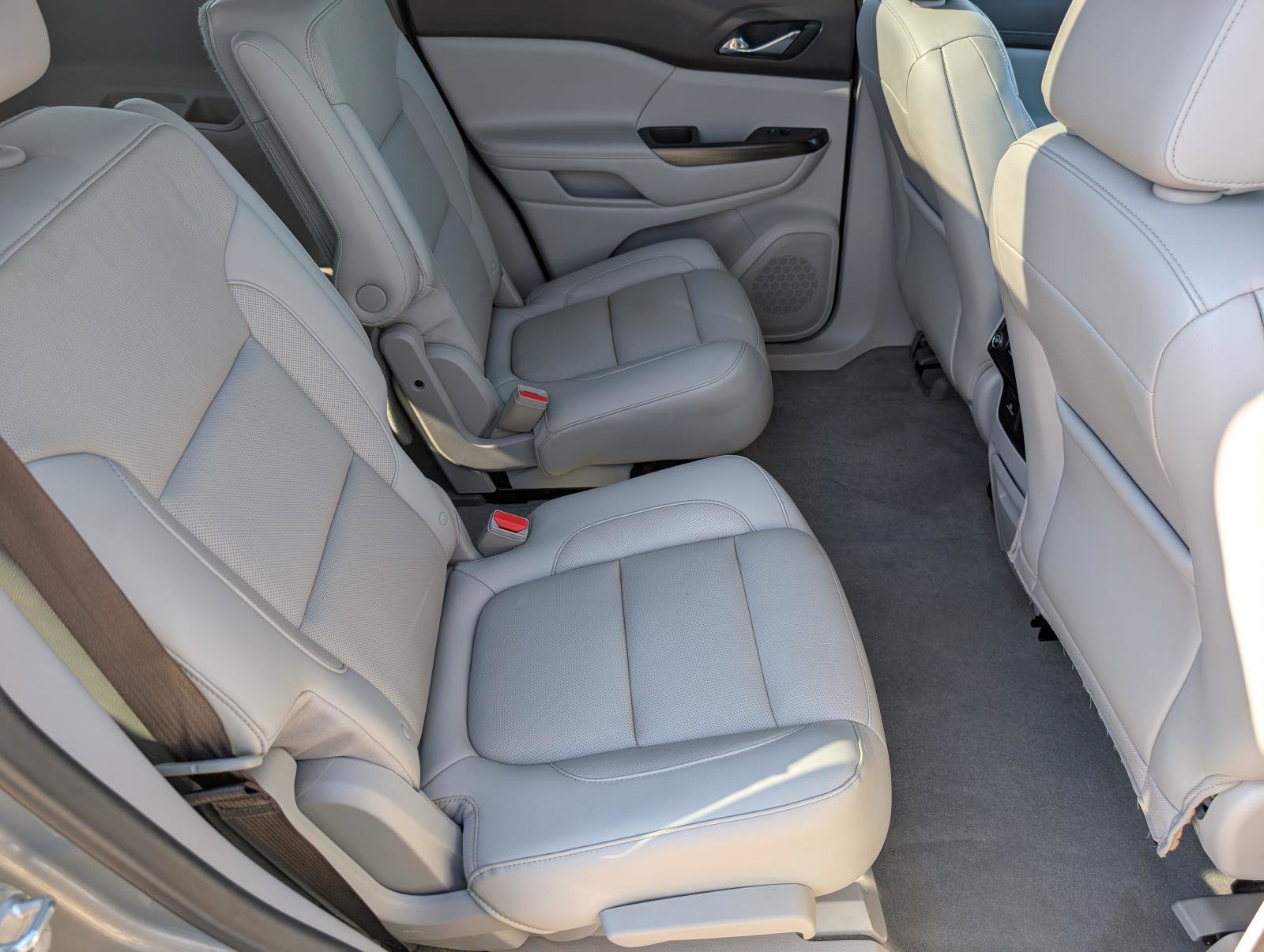 2019 Gmc Acadia SLT photo 40