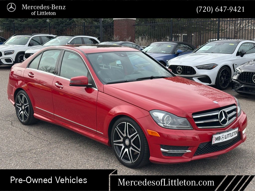2013 Mercedes Benz C 300 4MATIC photo 4