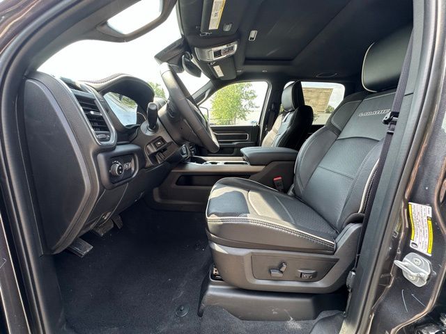 2025 Ram 2500 Laramie photo 23