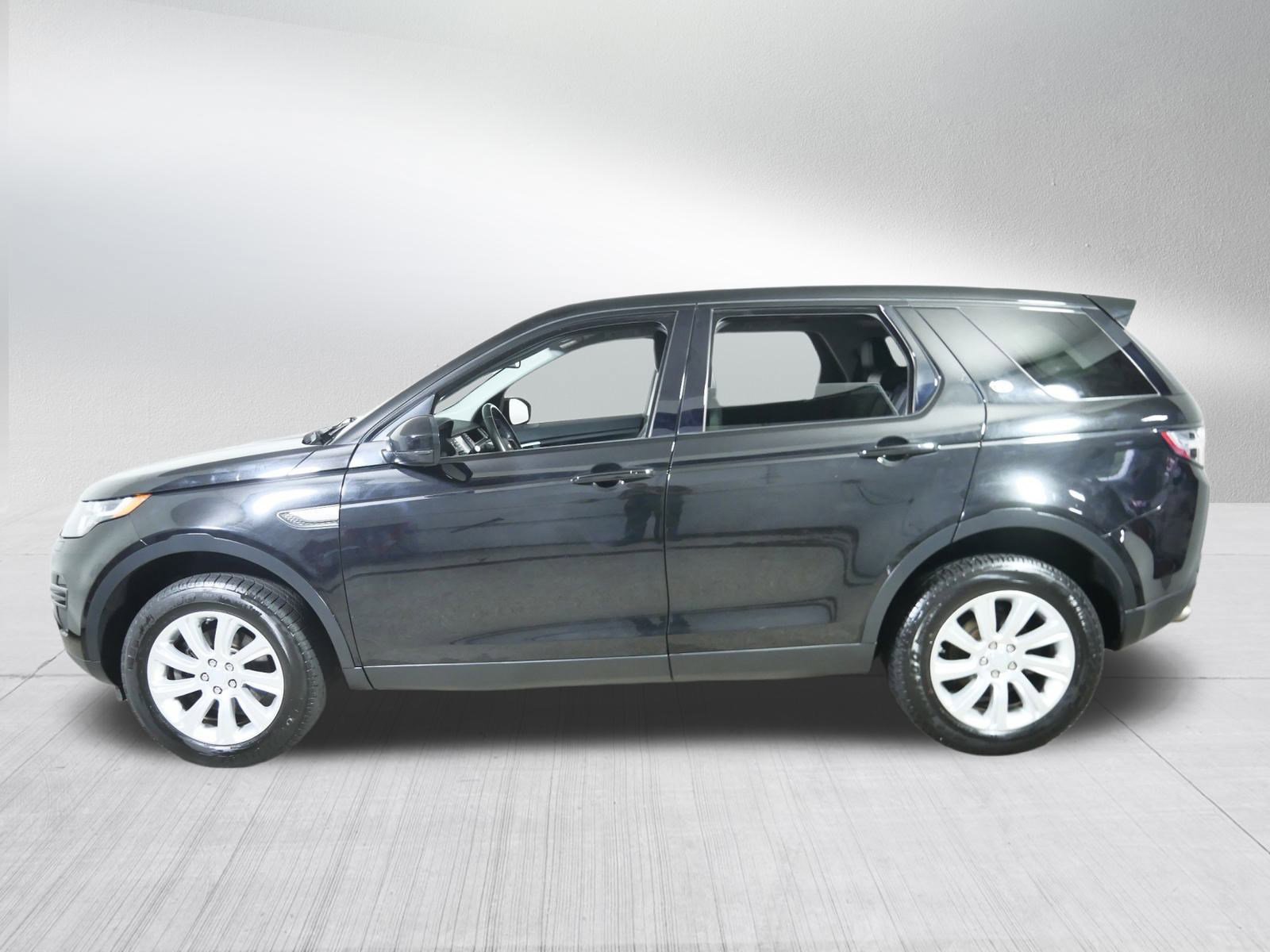2016 Land Rover Discovery Sport SE photo 3