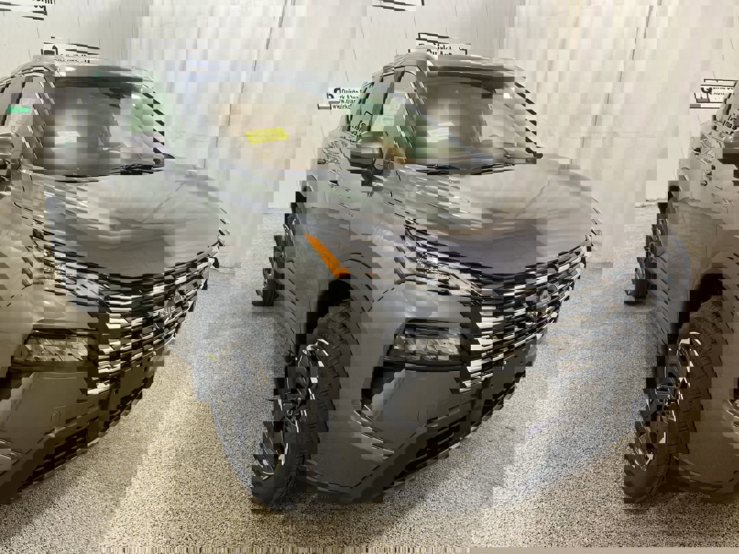 2026 Nissan Rogue SV's photo