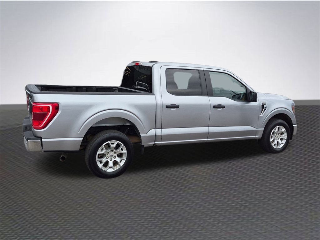 2023 Ford F-150 XLT photo 4