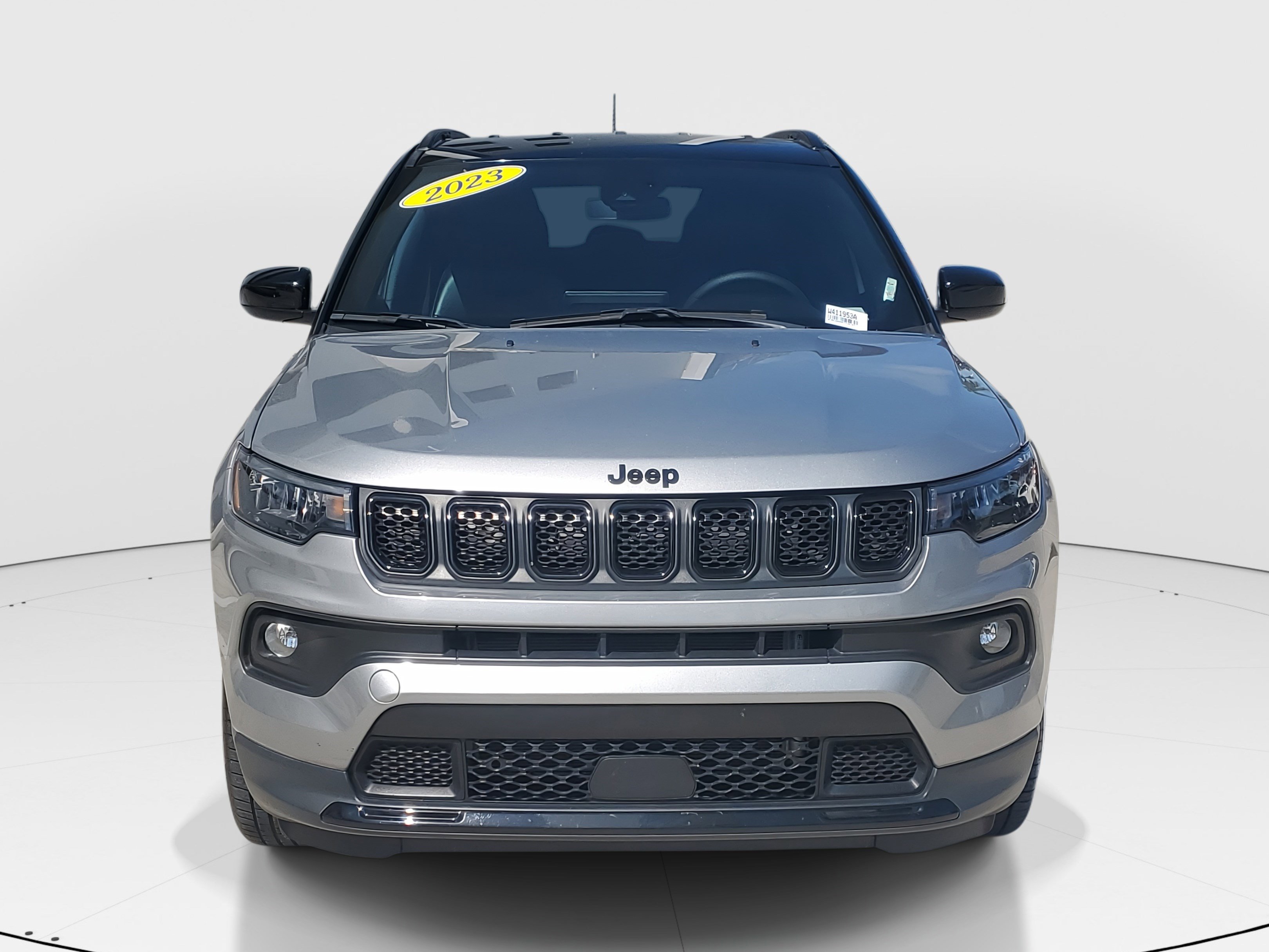 2023 Jeep Compass Altitude photo 3