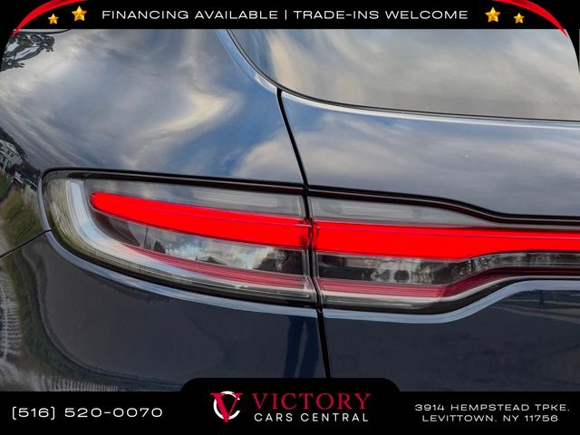 2019 Porsche Macan Base photo 9