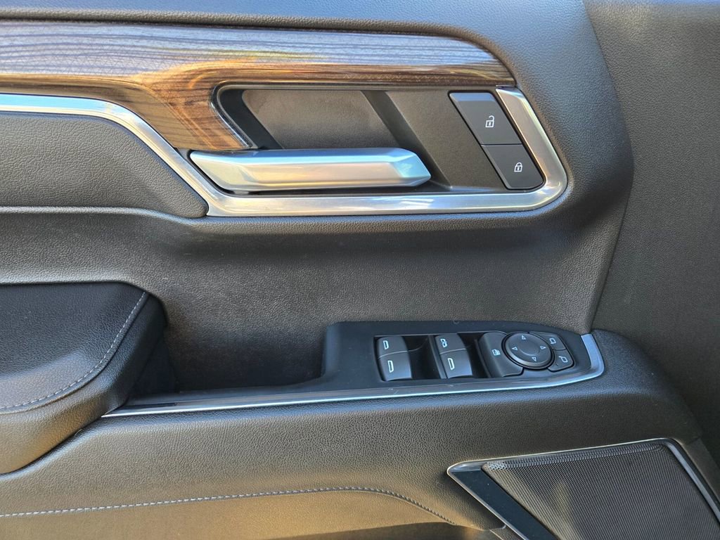 2023 Chevrolet Silverado 1500 LT photo 16