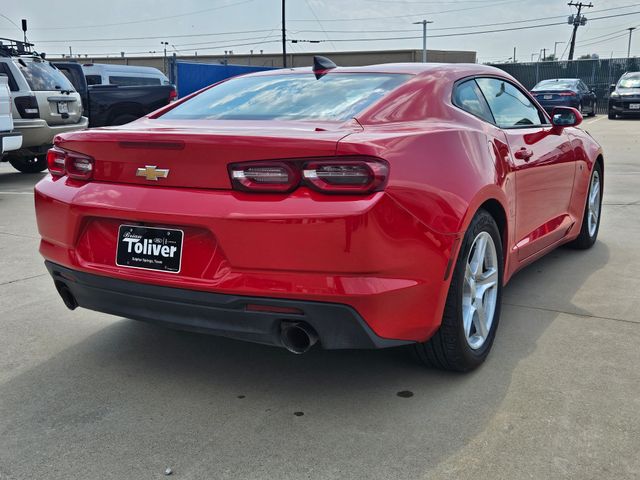 2023 Chevrolet Camaro 1LT photo 4