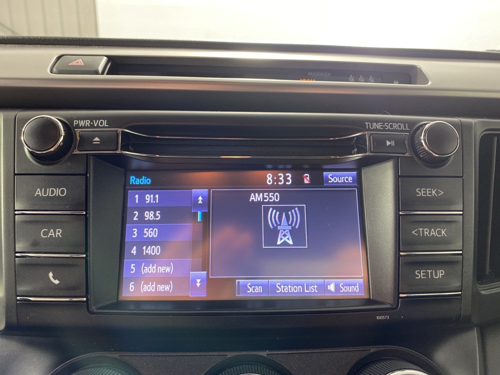2018 Toyota RAV4 LE photo 16
