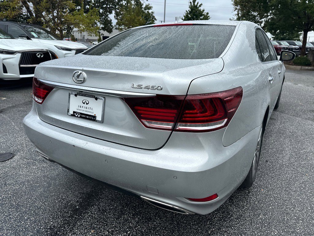 2017 Lexus LS 460 photo 3