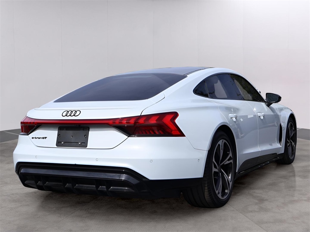 2023 Audi e-tron GT Prestige photo 5