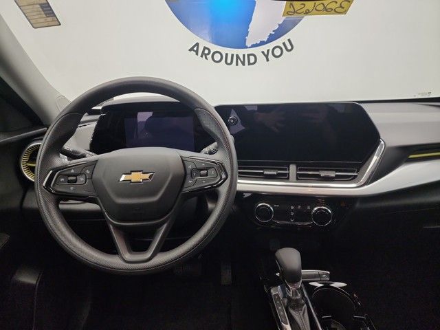 2024 Chevrolet Trax LT photo 16