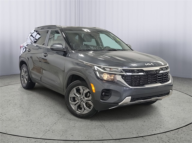 2024 Kia Seltos S's photo