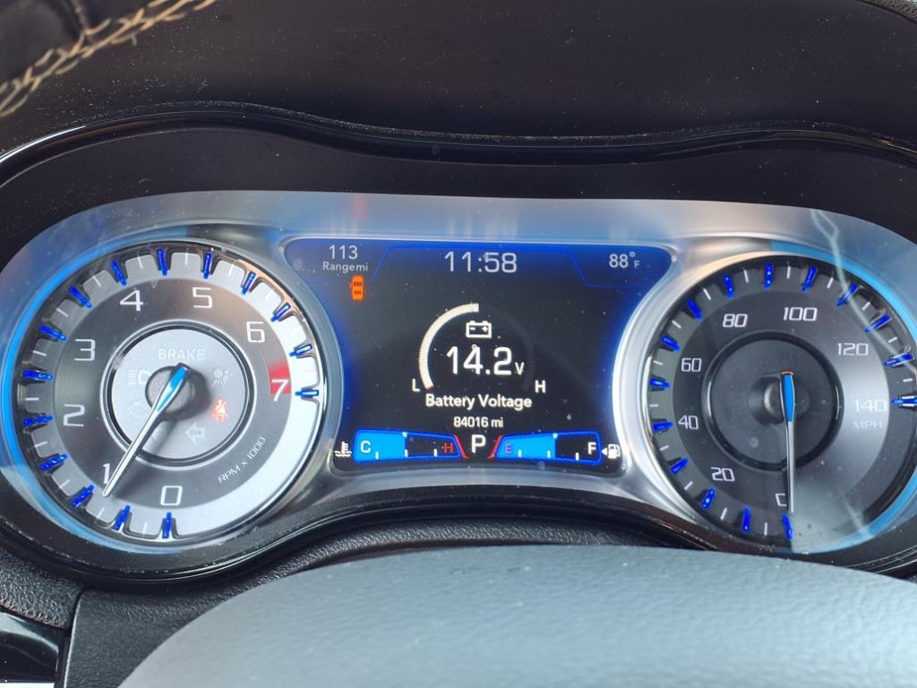 2020 Chrysler 300 photo 27