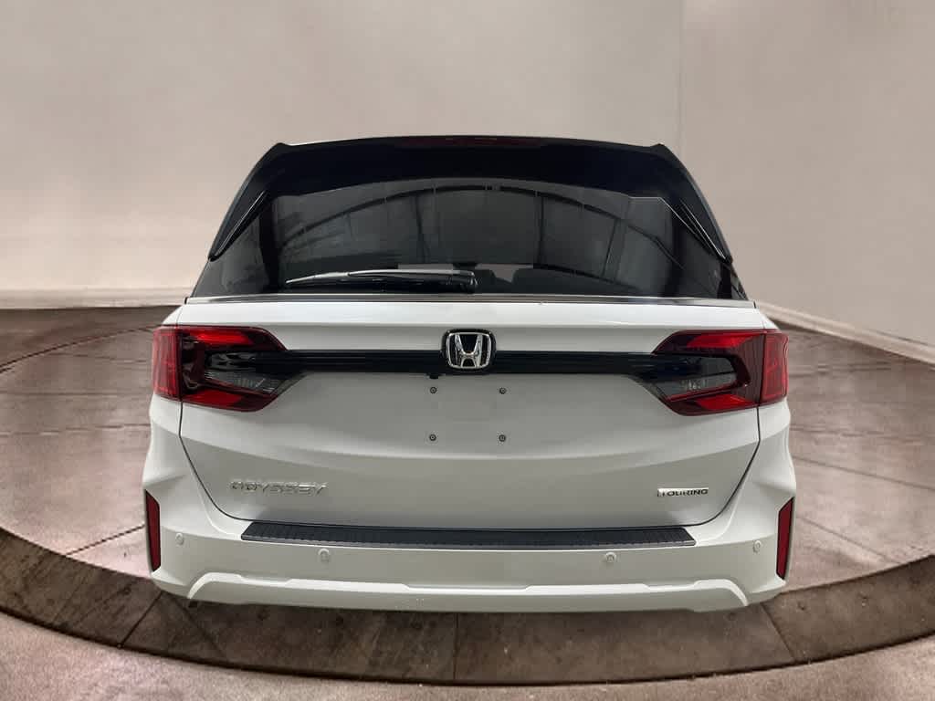 2026 Honda Odyssey Touring photo 4