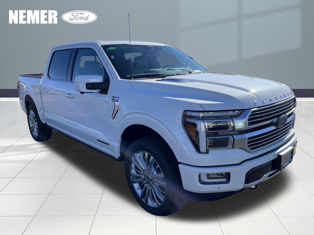 2025 Ford F-150 Platinum's photo