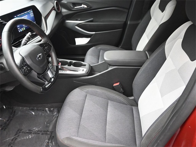 2025 Chevrolet Trax photo 3