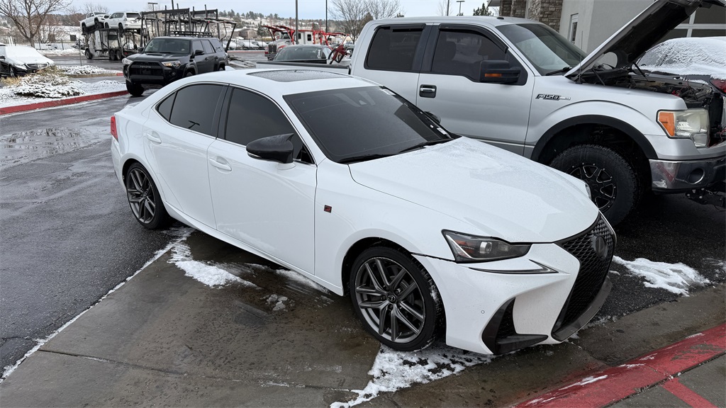 2020 Lexus IS 350 F SPORT's photo