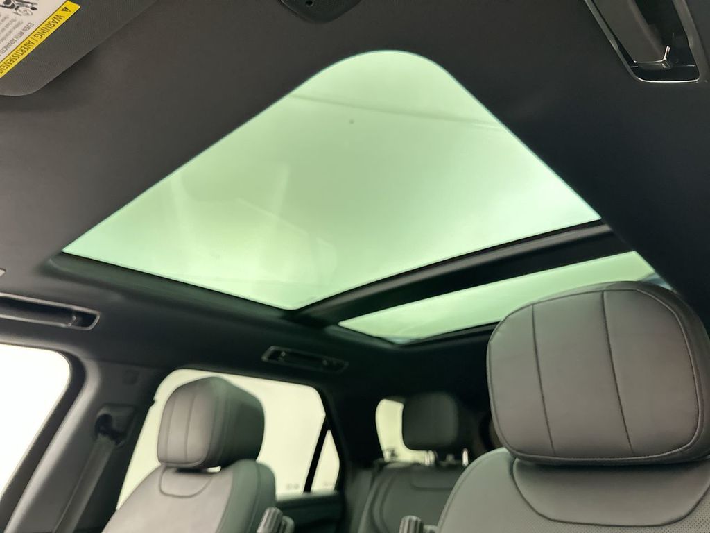 2024 Land Rover Range Rover Sport P400 Dynamic SE photo 11