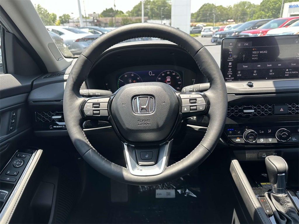 2025 Honda Accord Hybrid Touring photo 10