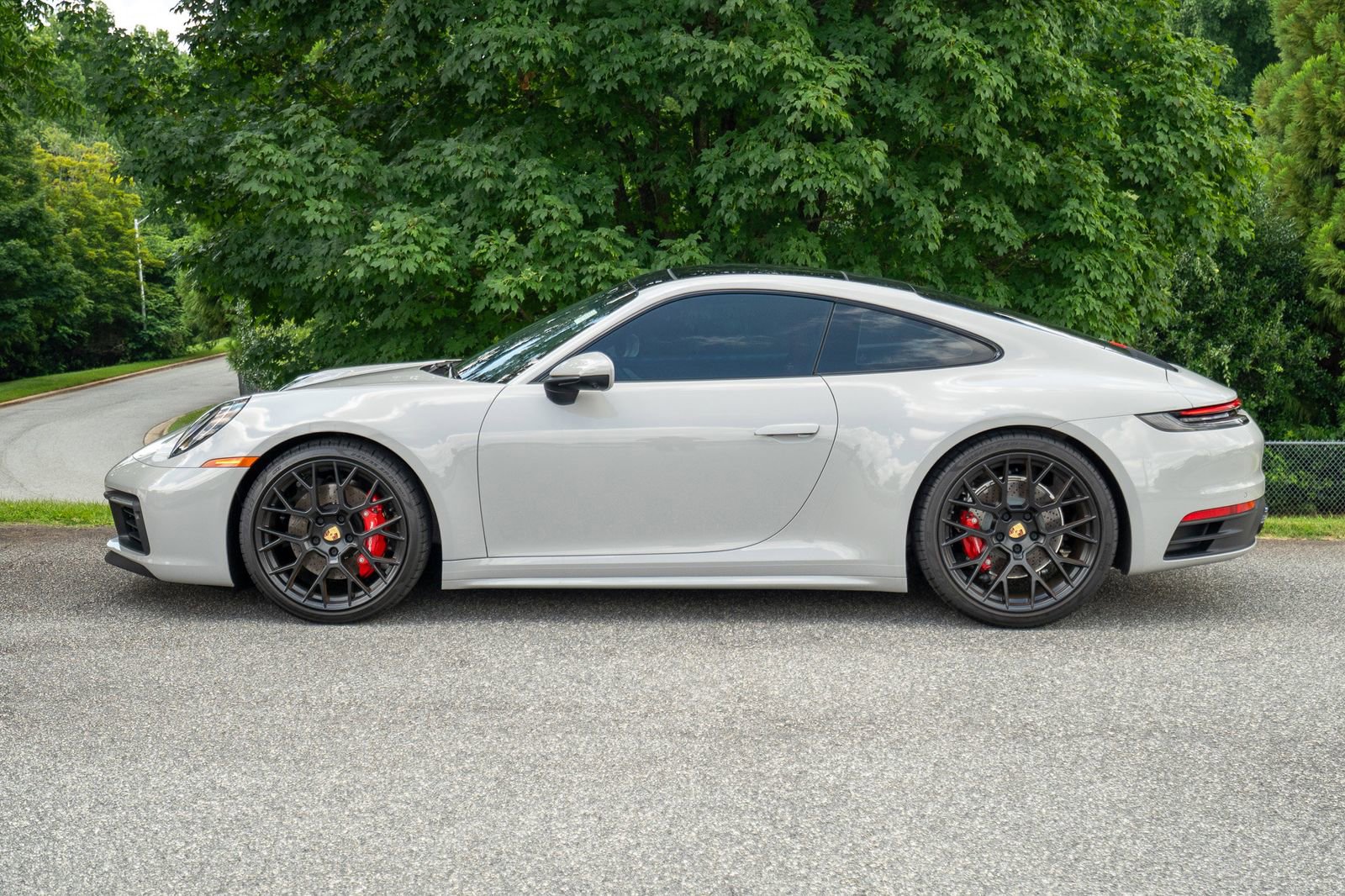 2024 Porsche 911 S photo 2