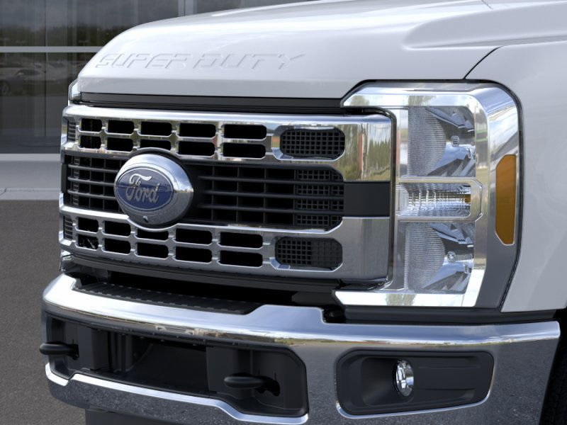 2025 Ford F-350 XLT photo 16
