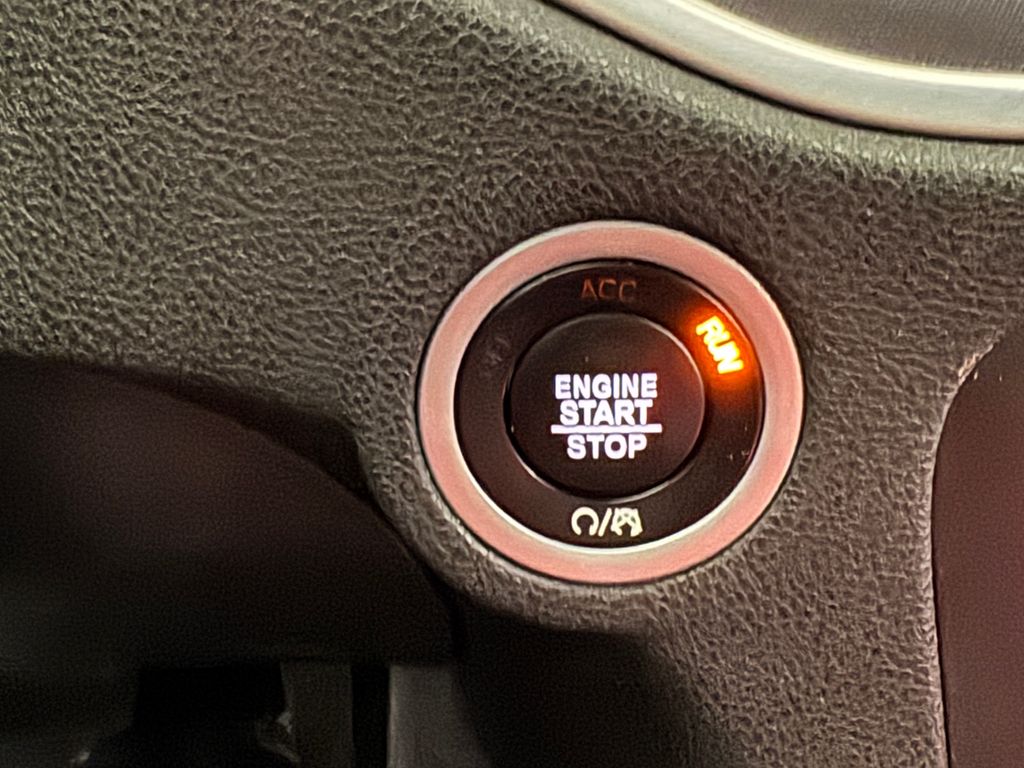 2021 Dodge Charger R/T photo 24