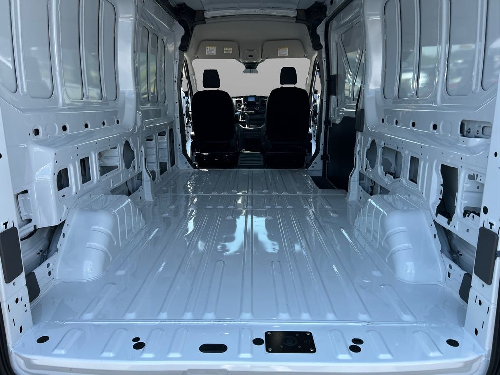 2025 Ford Transit photo 11
