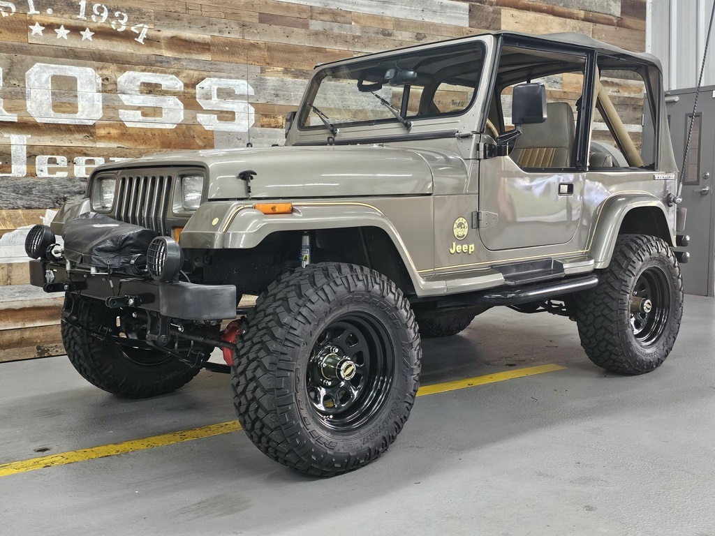1988 Jeep Wrangler Sahara photo 3