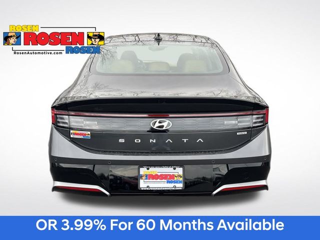 2025 Hyundai Sonata Hybrid Limited photo 4