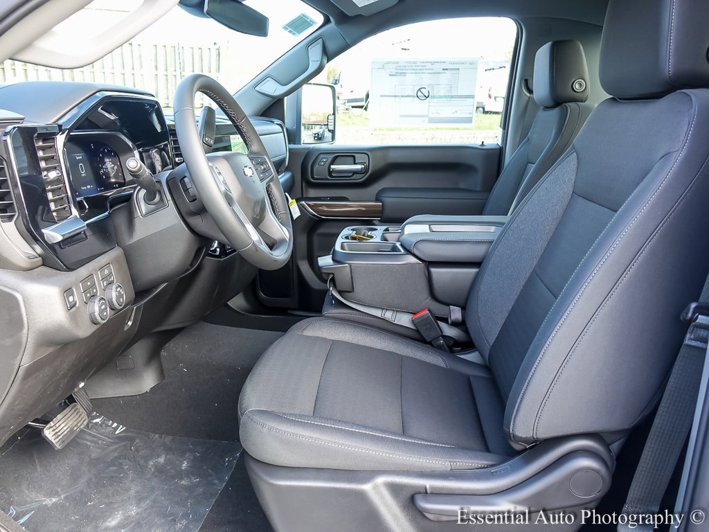 2026 CHEVROLET SILVERADO HD - Image 9