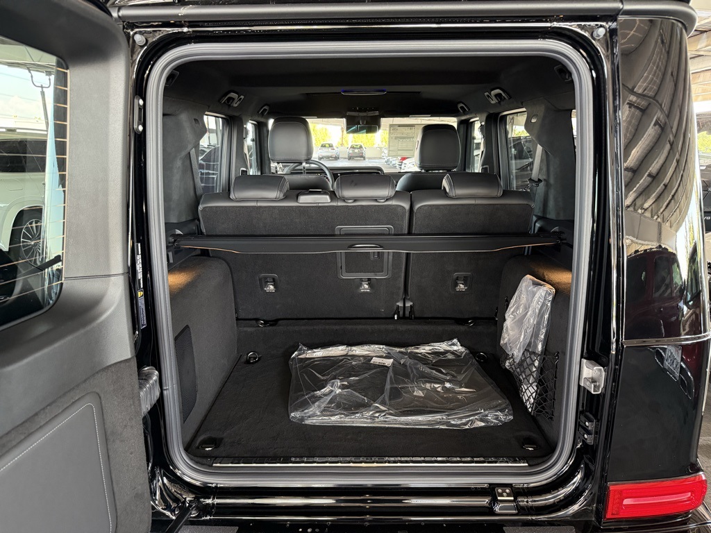2025 Mercedes Benz G 550 photo 15