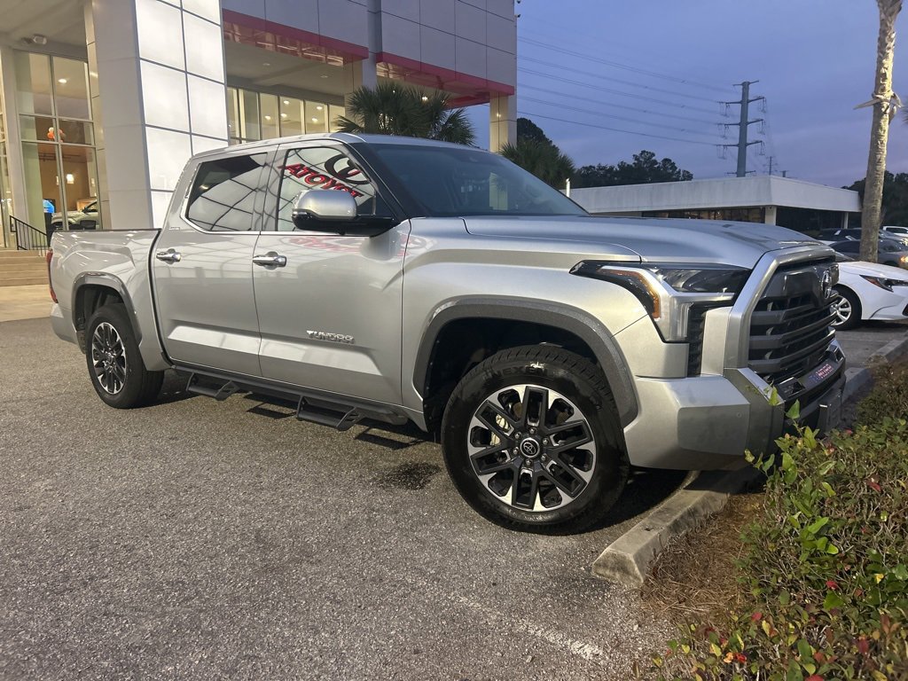 2023 Toyota Tundra Limited CrewMax photo 4