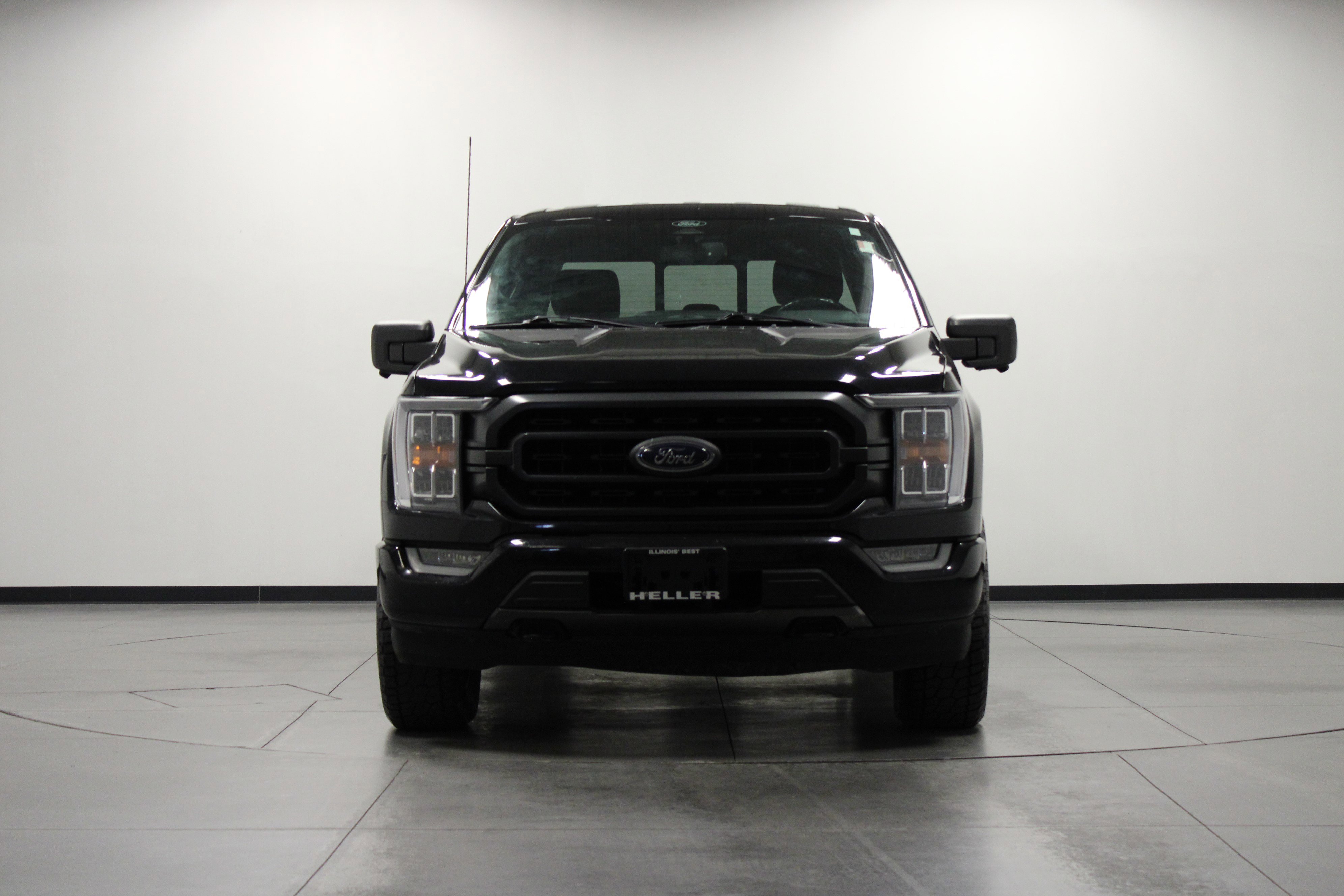 2021 Ford F-150 XLT photo 8