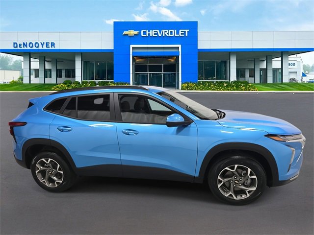 2025 Chevrolet Trax photo 4