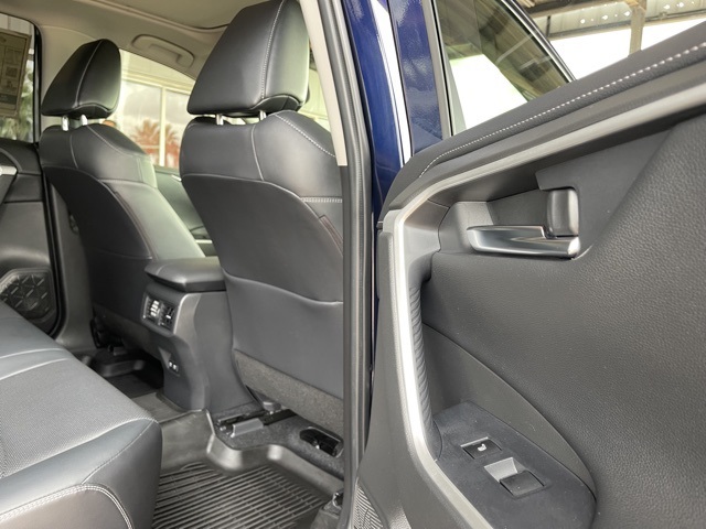 2021 Toyota RAV4 Limited photo 21