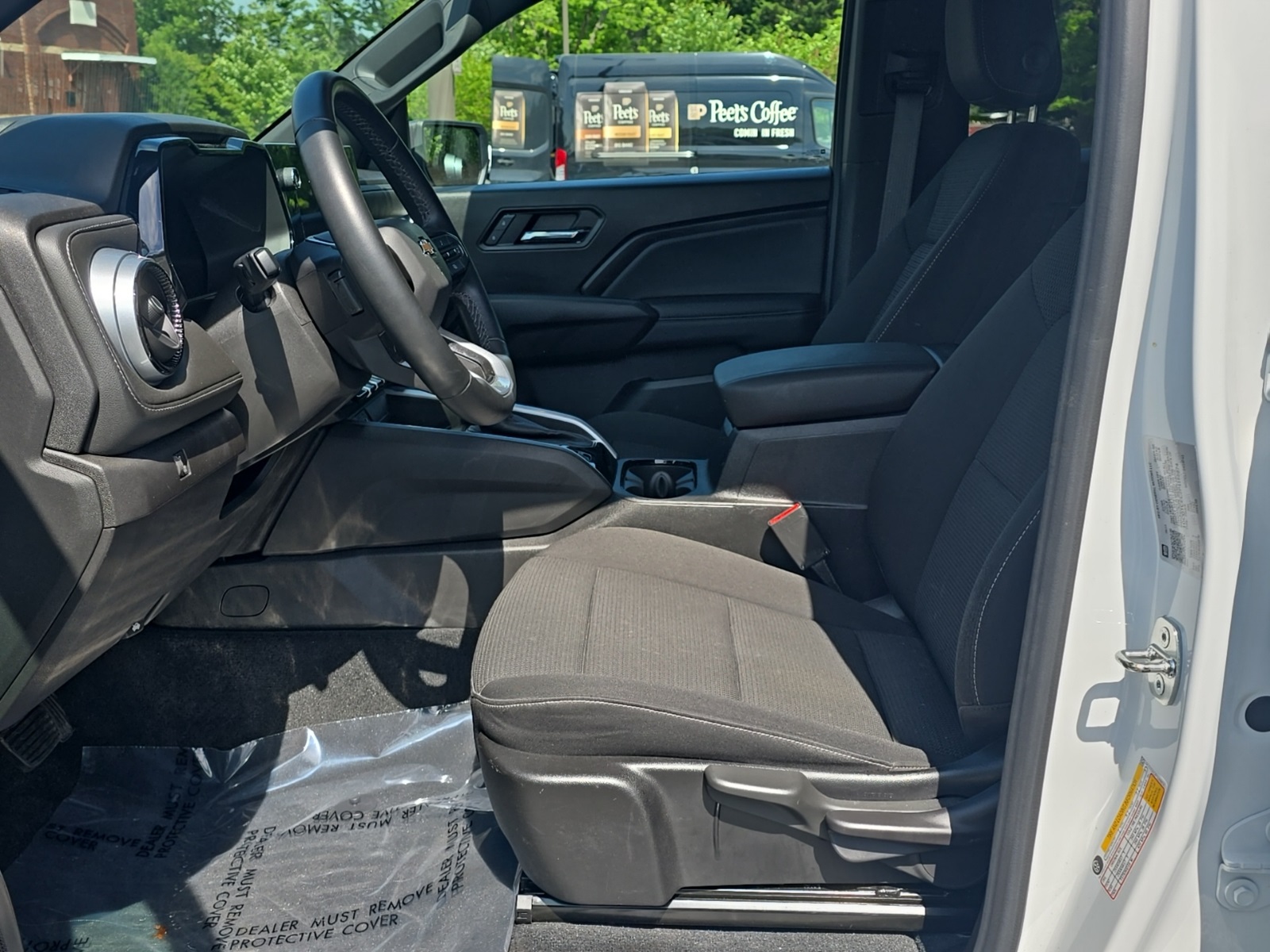 2023 Chevrolet Colorado LT photo 4