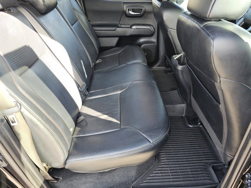 2019 Toyota Tacoma TRD Pro photo 4