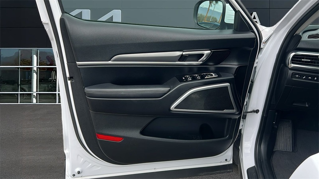 2022 Kia Telluride S photo 8