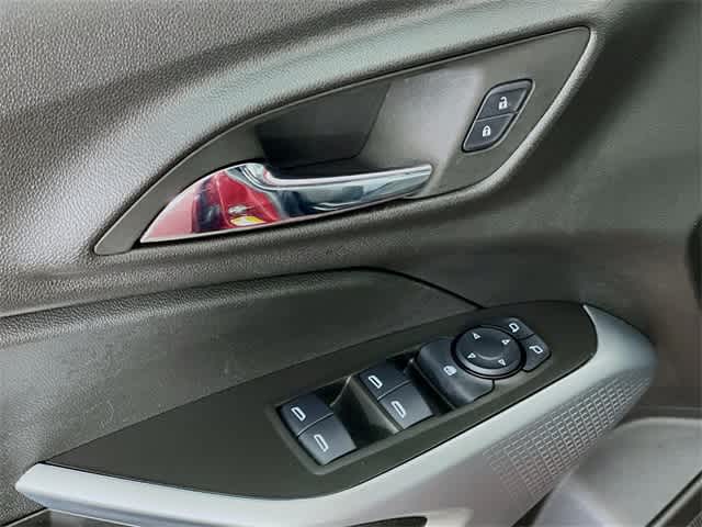 2024 Chevrolet Trax LS photo 18