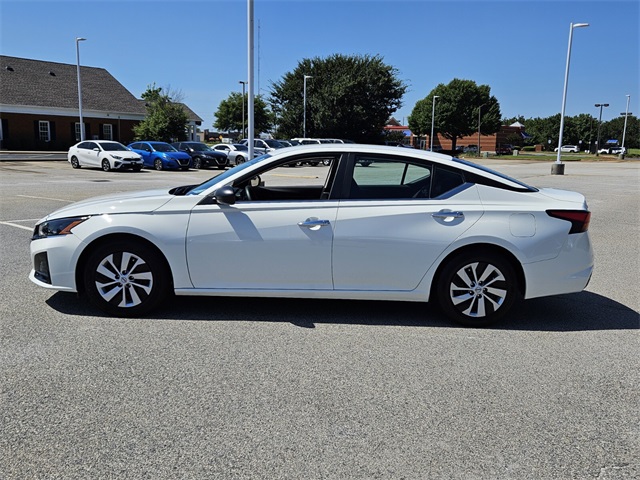 2024 Nissan Altima 2.5 S photo 4