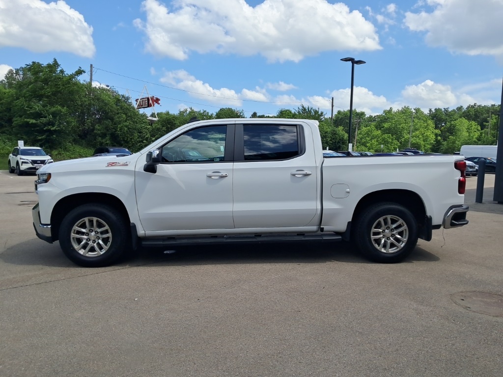 2019 Chevrolet Silverado 1500 LT photo 3